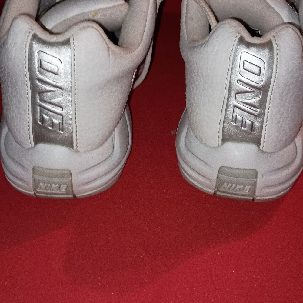 Nike White Sneakers with Metallic Swoosh - Picture 6 of 12